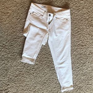 Gap white ankle length skinny jeans 4P